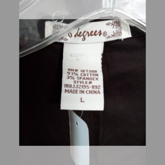 6 DEGREES  OPEN CHEST - Picture 3 of 4